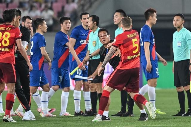 博主：刘邵子洋代表洛杉矶FC二队首发出场，完成美国联赛首秀